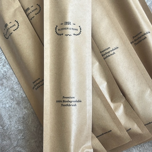 Brand New 10-Pack Biodegradable Eco-Friendly Toothbrushes Individually Sealed - Picture 5 of 13